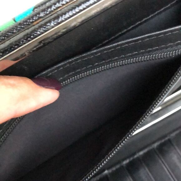 Halogen wallet  - Picture 8 of 8